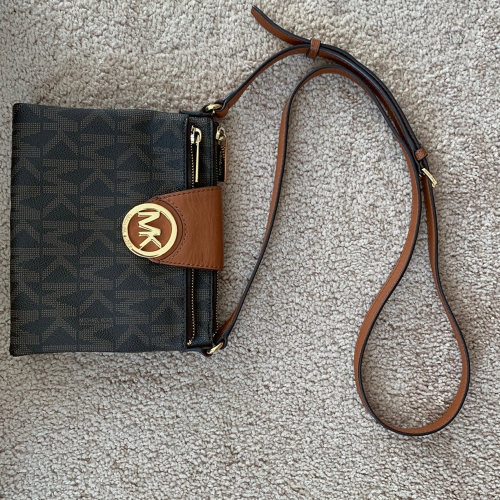 michael kors crossbody purse